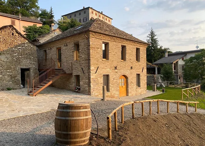 Il Mulino Della Rocca Lantgård Berceto